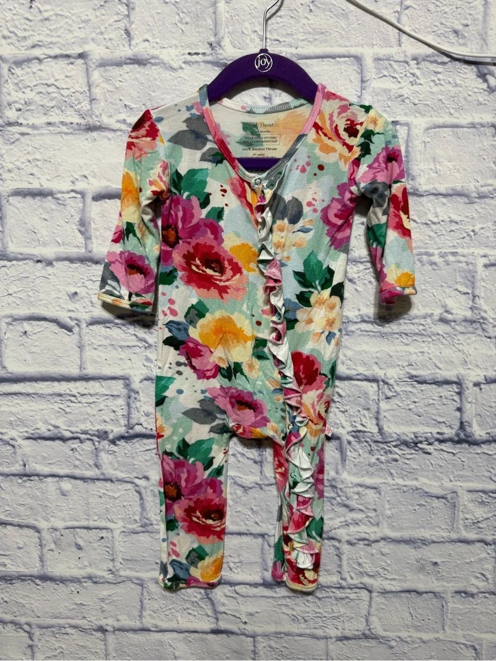 Posh Peanut Romper floral ruffle
12-18 months 100% bamboo viscose